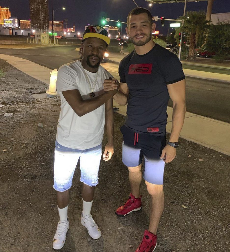 Floyd Mayweather a Mach Muradov