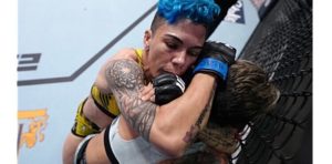 Bojovníci reagujú na víťazstvo Jessicy Andrade neobvyklou submisiou v postoji