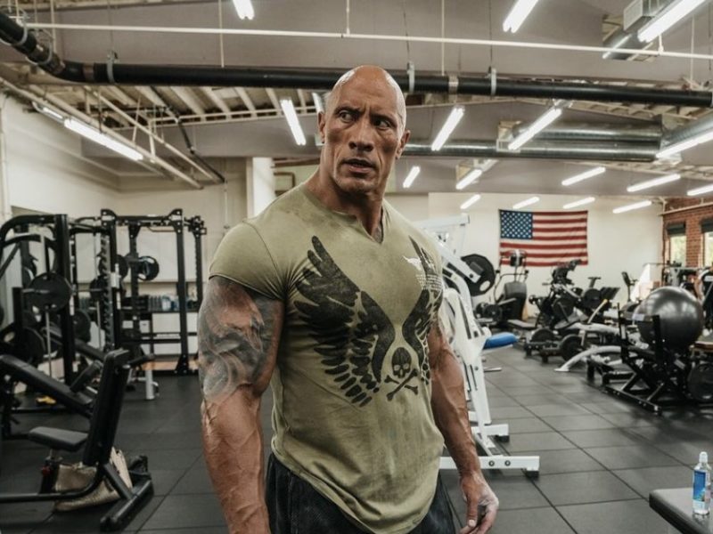 Známy herec a bývalý profesionálny wrestler Dwayne Johnson je už dlhé roky fanúšikom UFC.