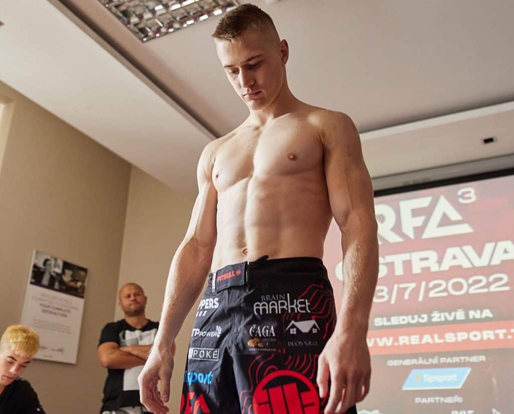 Zápasníci pred turnajom RFA 3 úspešne navážili. Už zajtra sa môžeme tešiť na tento MMA turnaj pretkaný zápasmi pod pravidlami Real Fight. 
