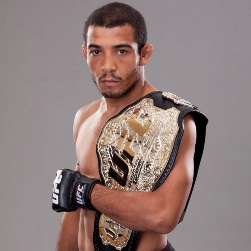 Legenda a bývalý niekoľkonásobný šampión UFC končí svoju kariéru MMA bojovníka!