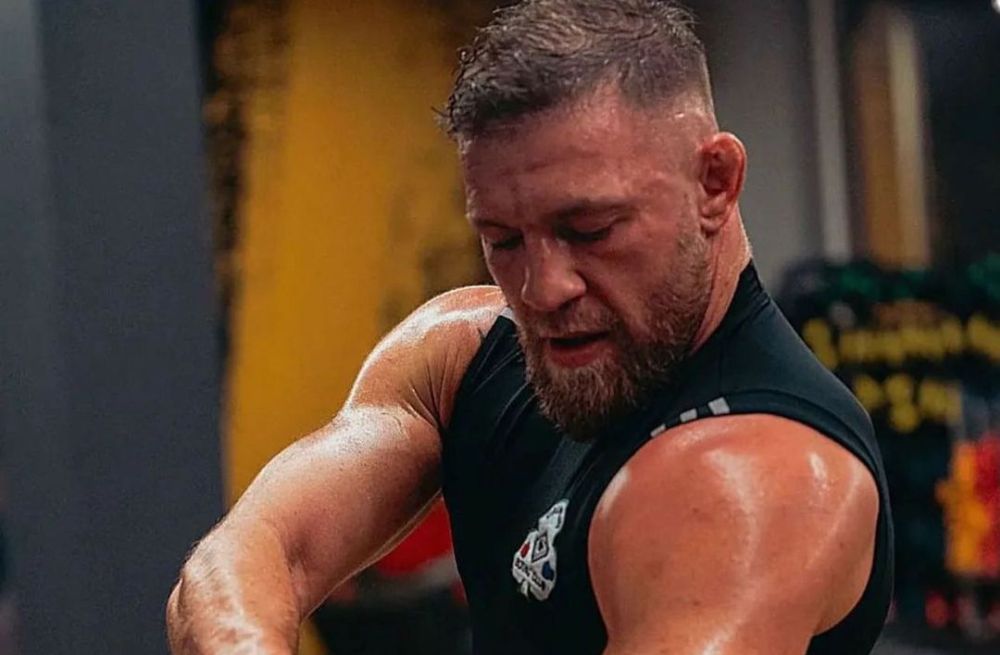 Myslím, že McGregor podvádza, vysvetľuje popredný bojovník UFC ľahkej váhy