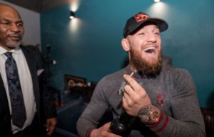 Príliš veľa pije a fajčí celé dni, hovorí o životnom štýle McGregora dominantný šampión