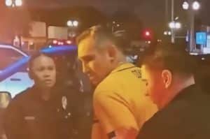 VIDEO: Takto zatýkali Tonyho Fergusona, pričom je vidieť aj jeho pickup, ktorý museli prevrátiť naspäť na kolesá