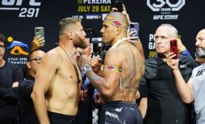 UFC bojovníci reagujú na zápas Blachowicz vs Pereira na UFC 291