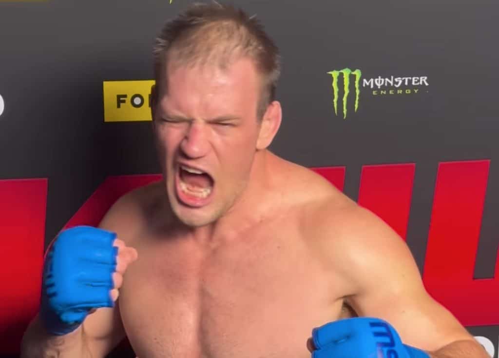 Viktor Pešta premiérovo na KSW 86 víťazí fenomenálnym spôsobom! Toto je jeho prvotná reakcia na zápas