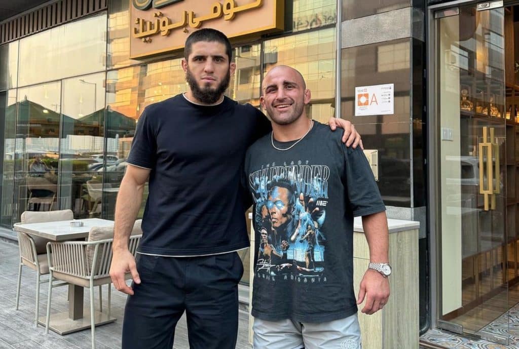 Wau! CEO Dana White oznámil rovno tri titulové zápasy na číslované turnaje UFC 297, UFC 298 a UFC 299!
