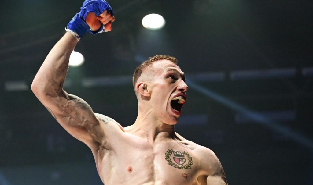 O koľko si prilepšil? Po šnúre bodových zápasov v Oktagone, Matúš Juráček v KSW ukončil nebezpečného Íra na TKO