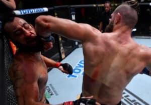 Bojovník, ktorý dopomohol Procházkovi získať titul UFC ide po troch KO v rade znova do boja