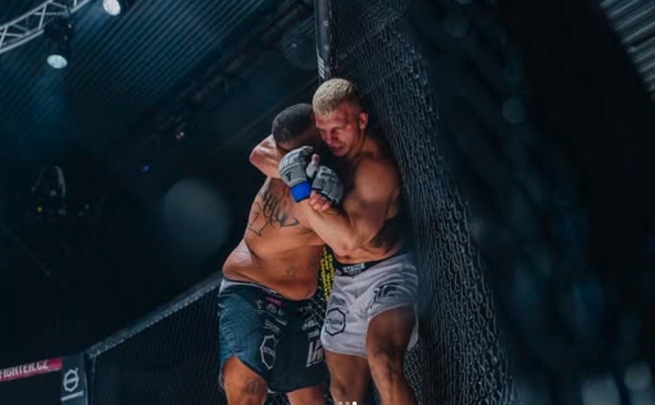 S výsledkom nebol spokojný. Patrik Žralok podal takýto protest na včerajší zápas na IAF 14 s Fredericom Komuenhom